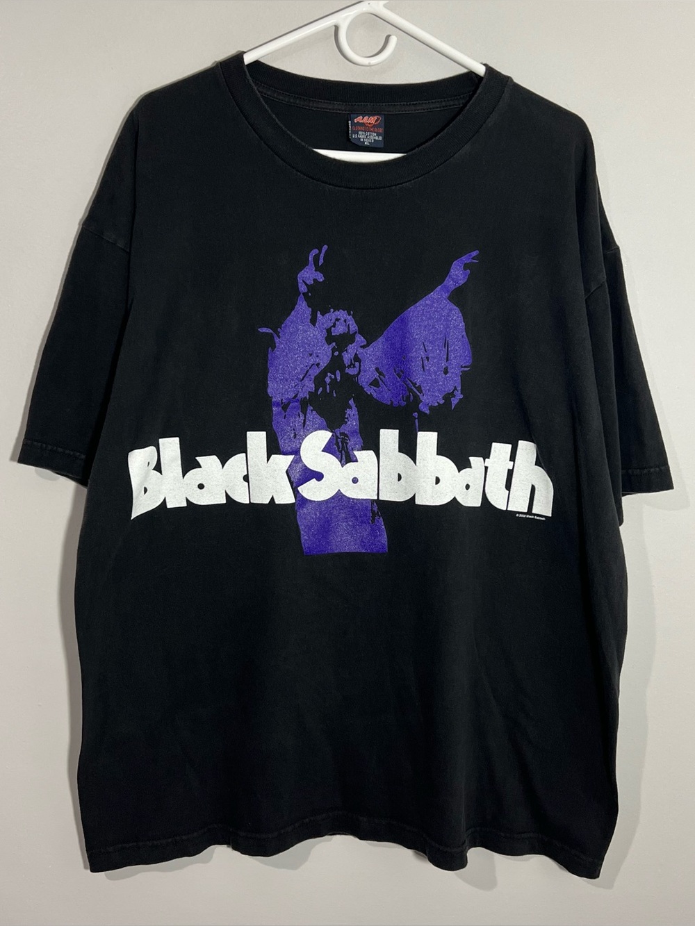 Vintage 2002 Black Sabbath Cross Metal Band Purple Short Sleeve T-Shirt Mens XL